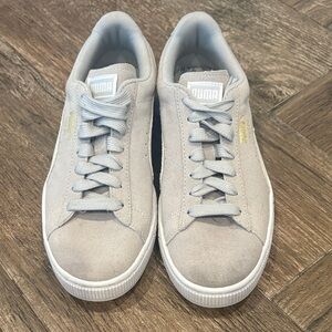 Puma Women's Light Gray Suede Sneakers